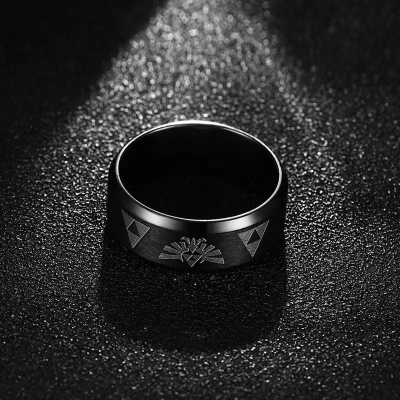 Anillo de banda triangular Tri - Initial Ring Custom reseña y precio